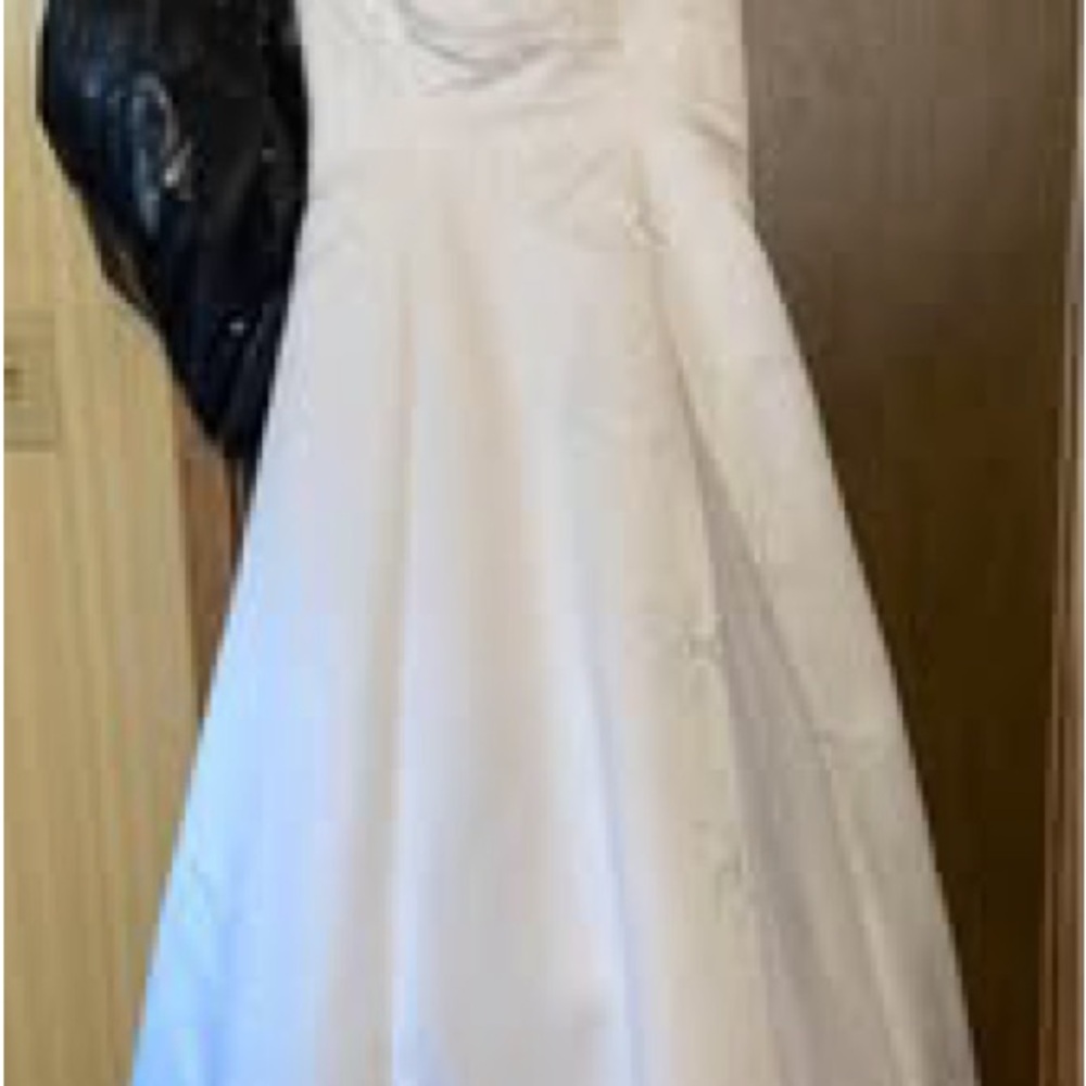 Elegant White Women's Dress